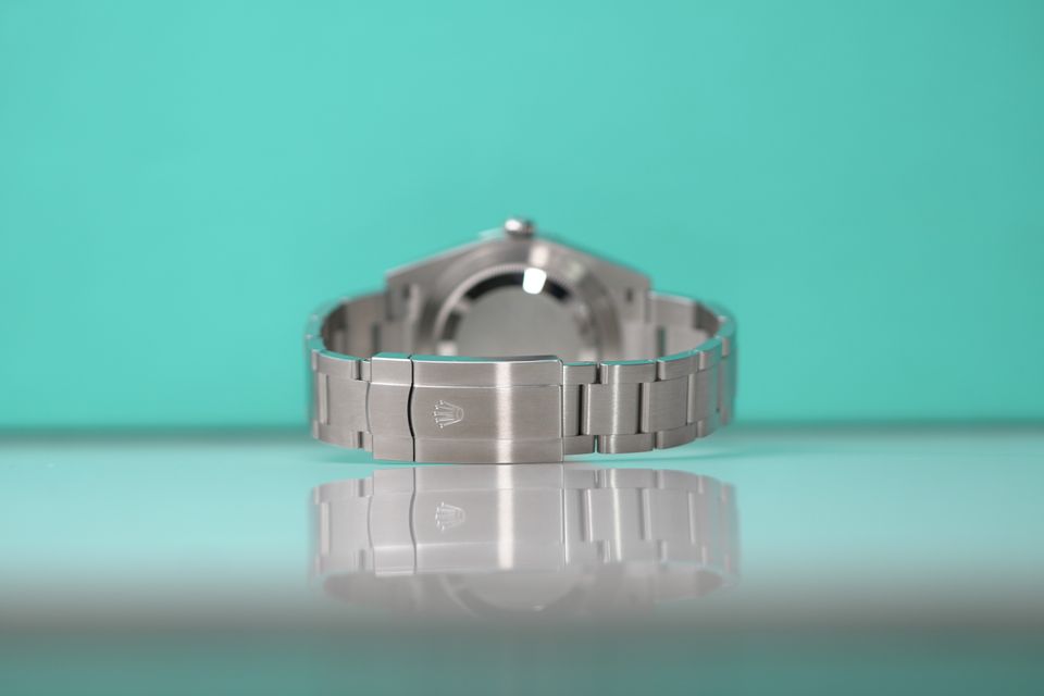 Rolex Oyster Perpetual 124300 Image 3
